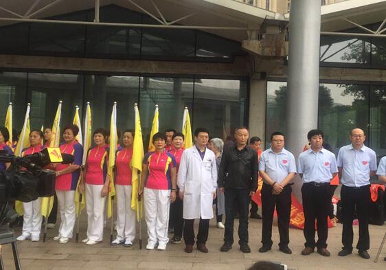 ny24_438118.jpg n4.jpg