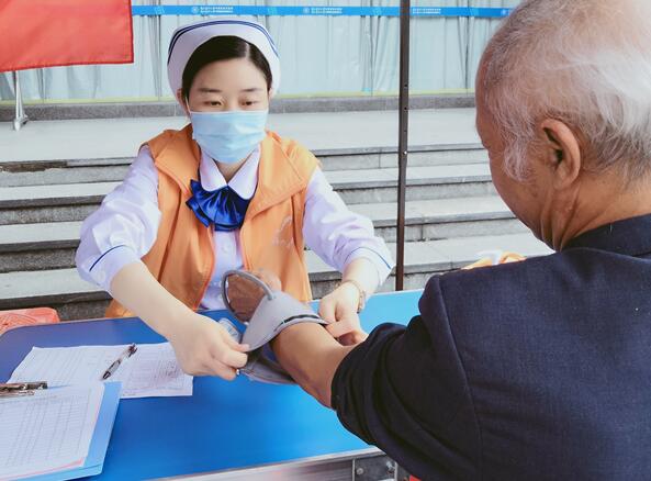 ny24_847344.jpg n10.jpg